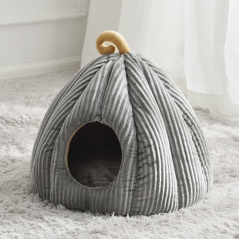 Alphapick Bedsure Cat Bed for Indoor Cats, Cat Houses Christmas